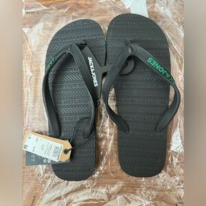 Brand new flip-flops
